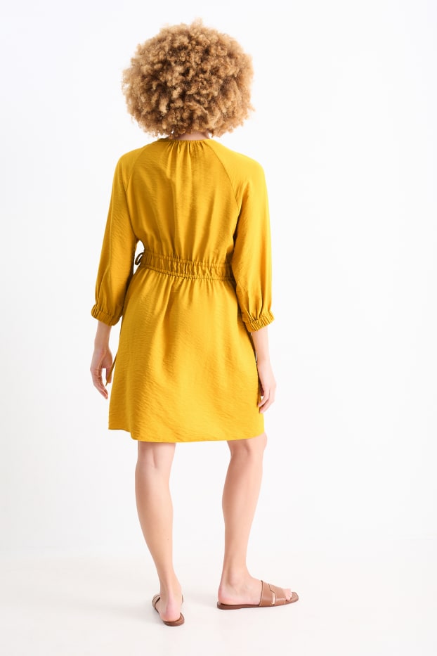 Mujer - Vestido evasé con escote en pico - naranja claro
