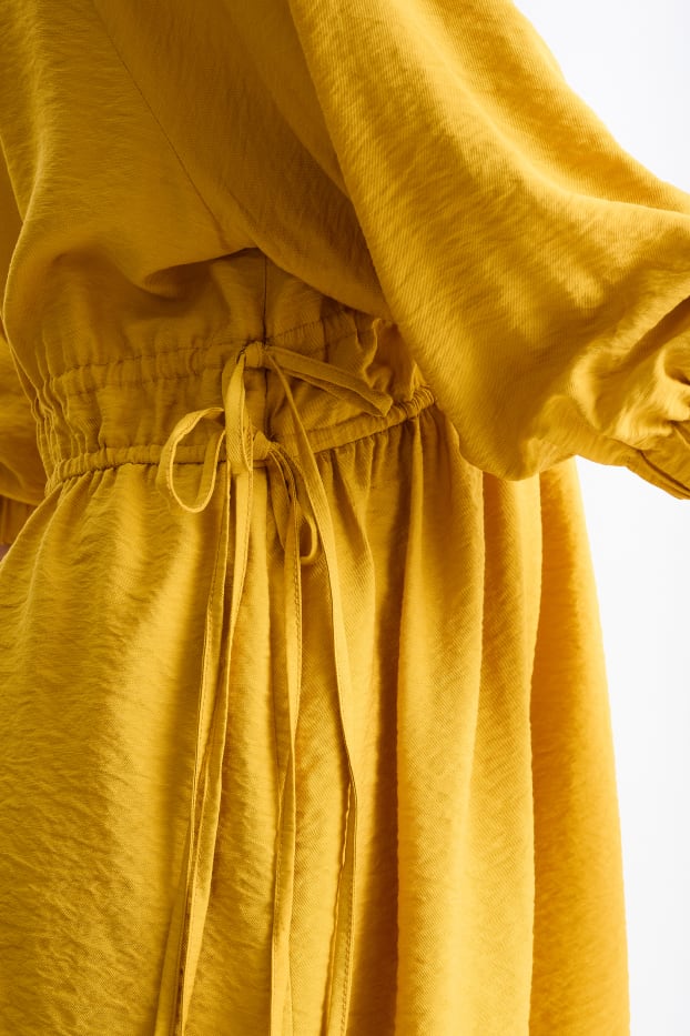 Mujer - Vestido evasé con escote en pico - naranja claro