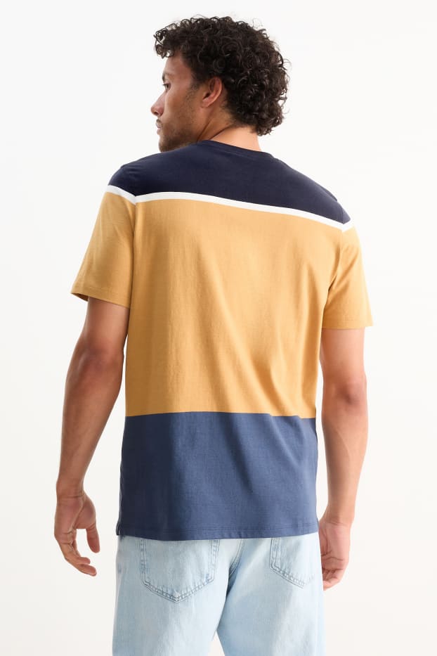 Men - T-shirt - light brown