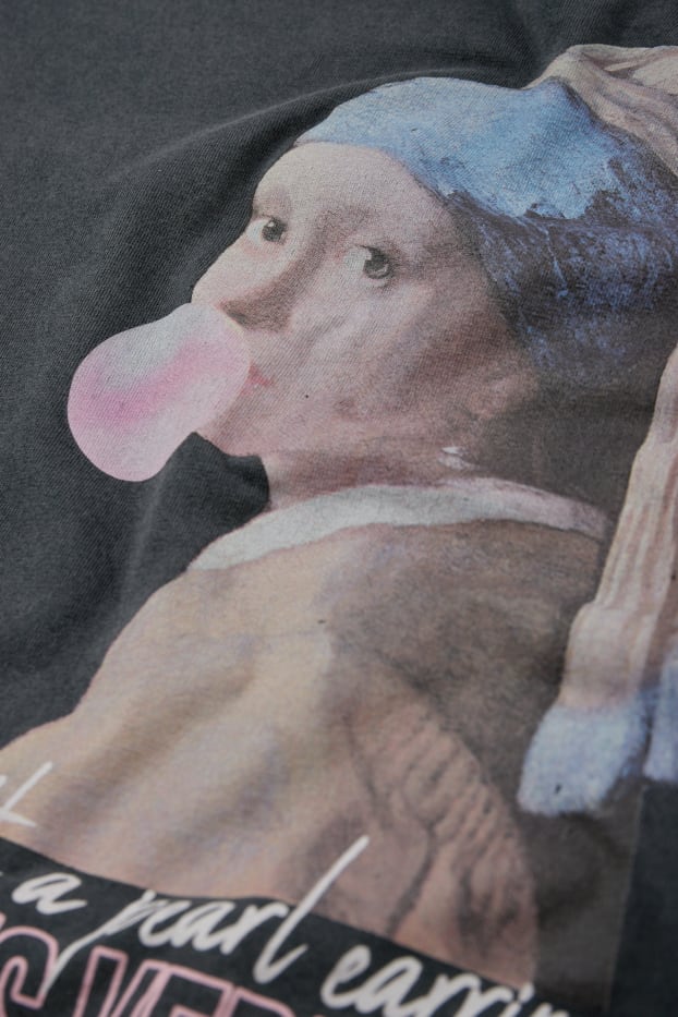 Dona - Samarreta crop de màniga curta - Johannes Vermeer - gris fosc