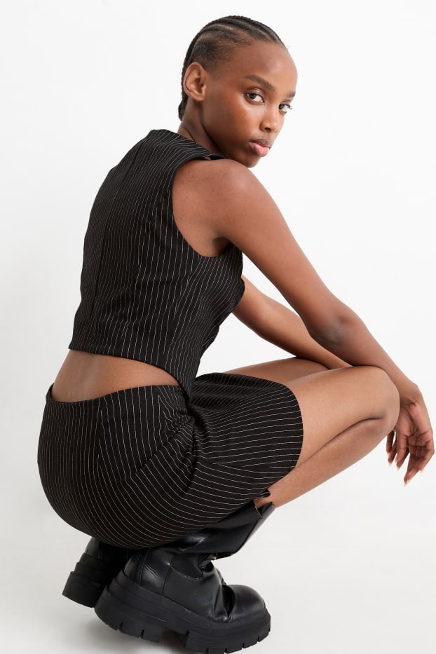 Damen - Crop Weste - Nadelstreifen - schwarz