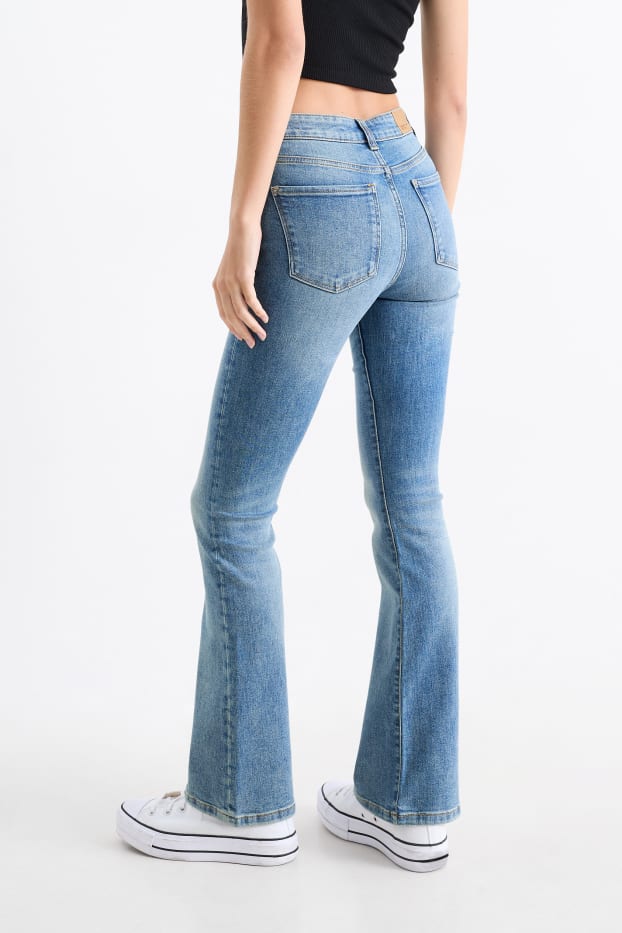 Damen - Flared Jeans - Mid Waist - LYCRA® - jeansblau