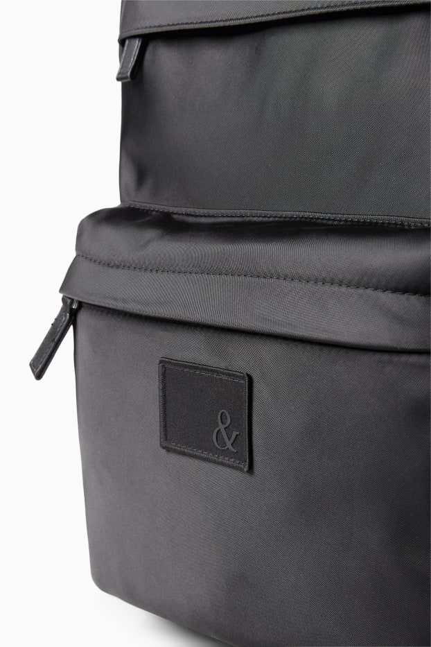 Men - Backpack - black