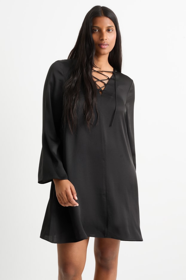 Femei - Rochie cu decolteu în V - negru