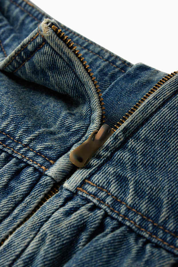 Women - Denim miniskirt - blue denim
