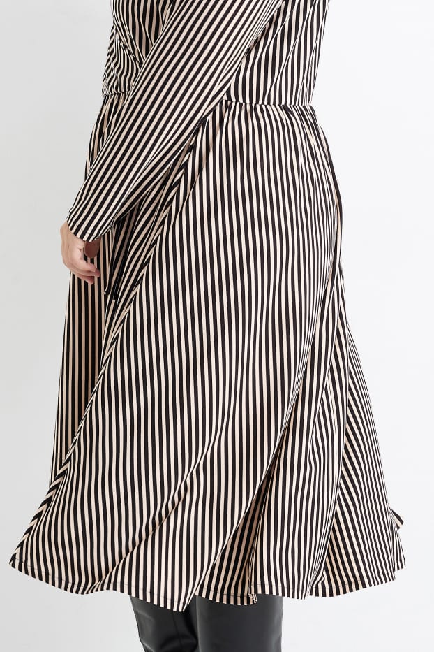 Dona - Vestit encreuat - de ratlles - beix