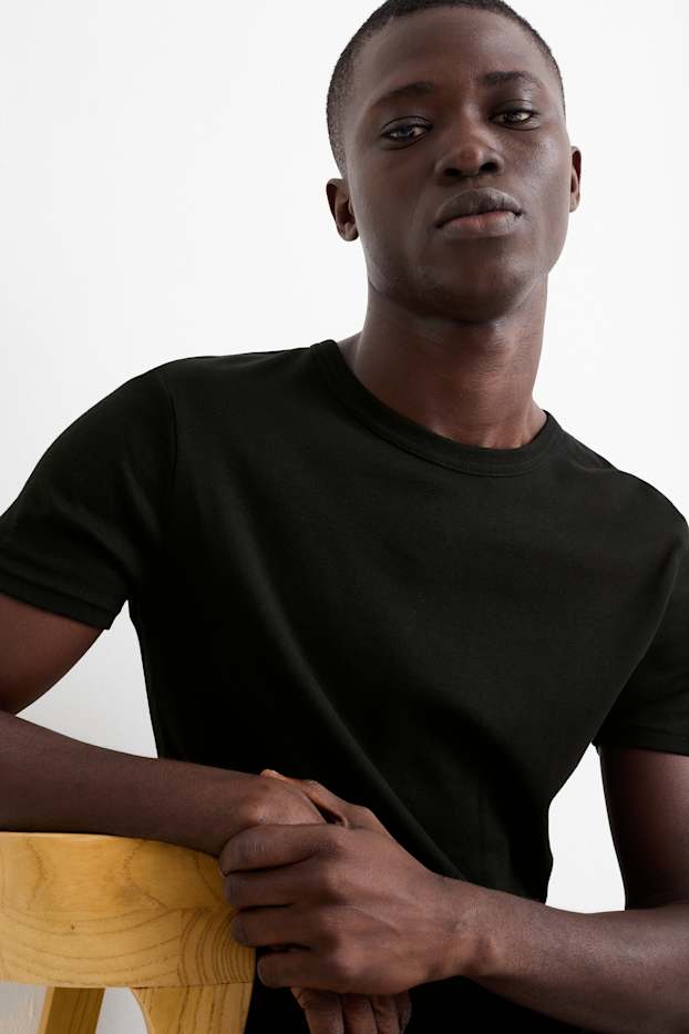 Hommes - T-shirt - slim fit - fines côtes - noir