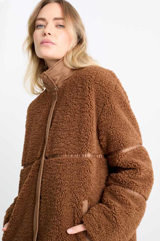 Femei - Palton de pluș - maro
