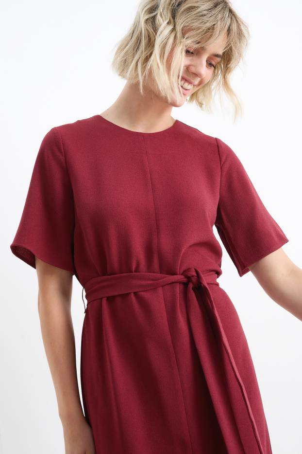 Damen - Kleid mit Schlitz - dunkelrot
