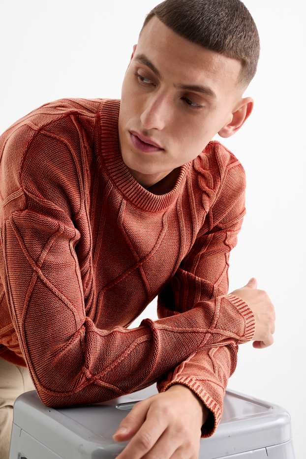 Uomo - Maglione - motivo treccia - ruggine
