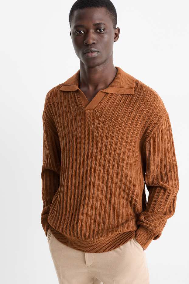Uomo - Maglione scollo a V - a coste - marrone