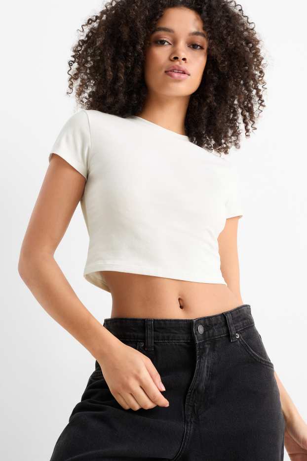 Women - Cropped T-shirt - cremewhite