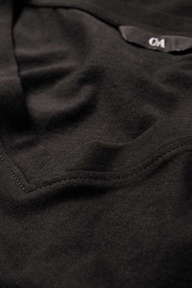 Men - T-shirt - black