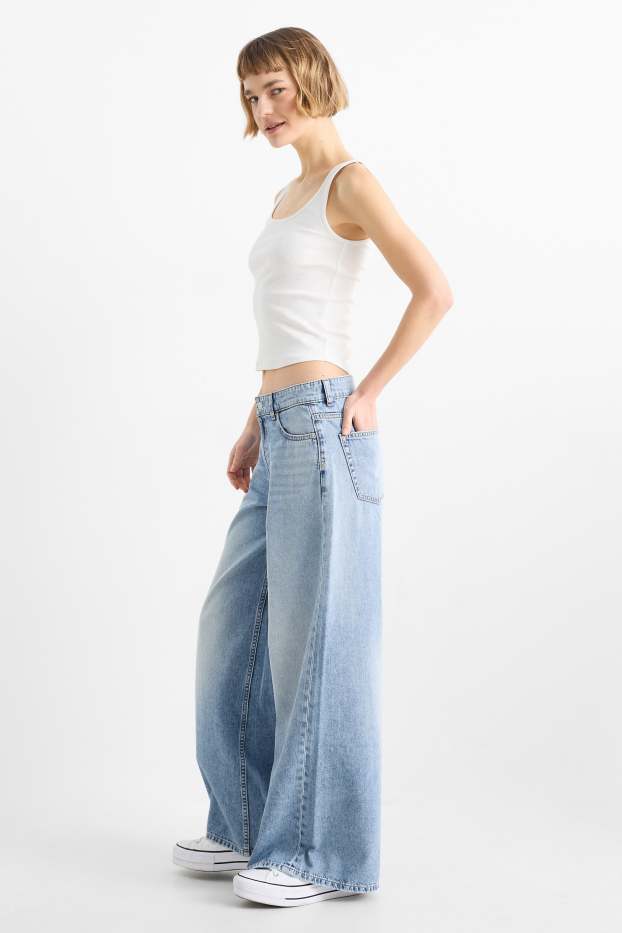 Damen - Wide Leg Jeans - Low Waist - helljeansblau