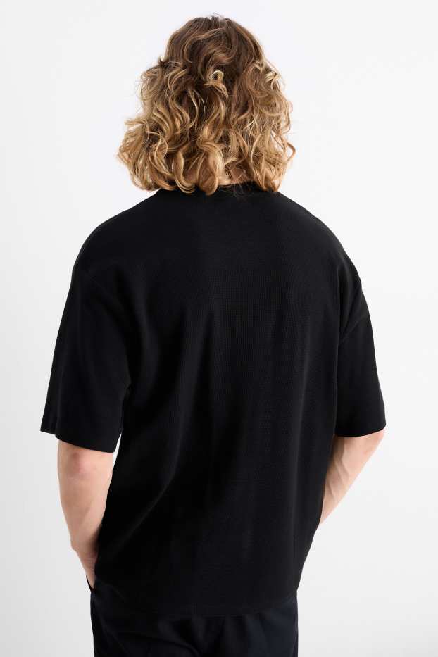 Uomo - T-shirt - oversize - tramata - nero