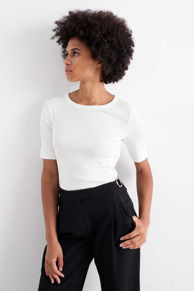 Women - Basic T-shirt - slim fit - ribbed - white