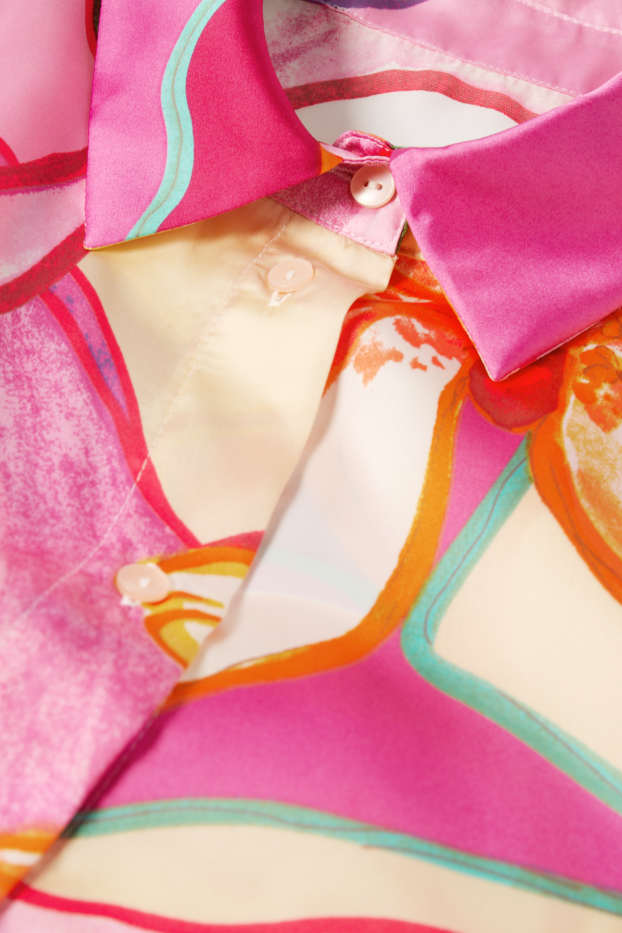 Women - Satin blouse - patterned - rose