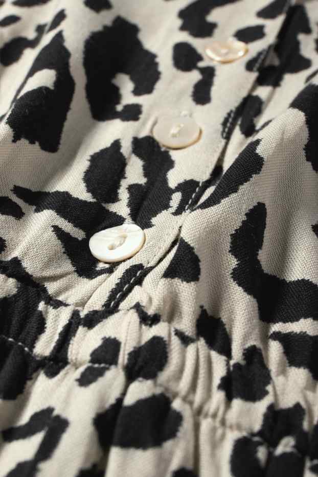 Femmes - Robe d’allaitement à col V en viscose - imprimé léopard - noir / beige