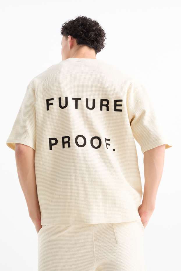 Men - T-shirt - oversized - textured - creme