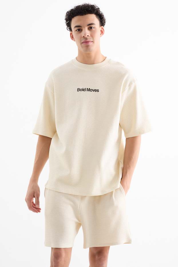 Men - T-shirt - oversized - textured - creme
