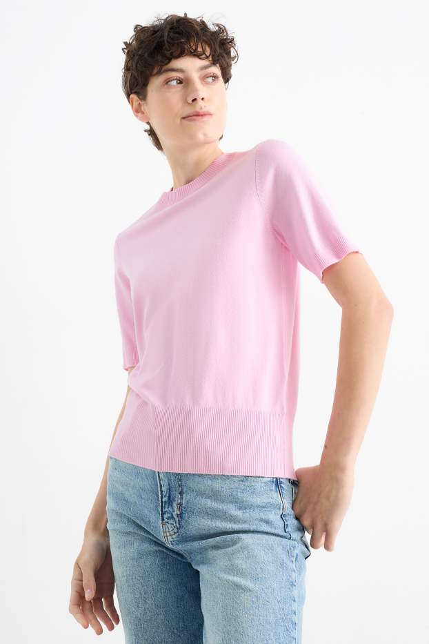 Women - Knitted jumper - short sleeve - rose