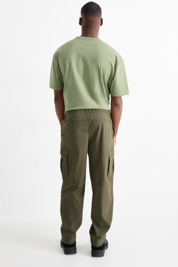 Hommes - Pantalon cargo de sport - relaxed fit - vert foncé