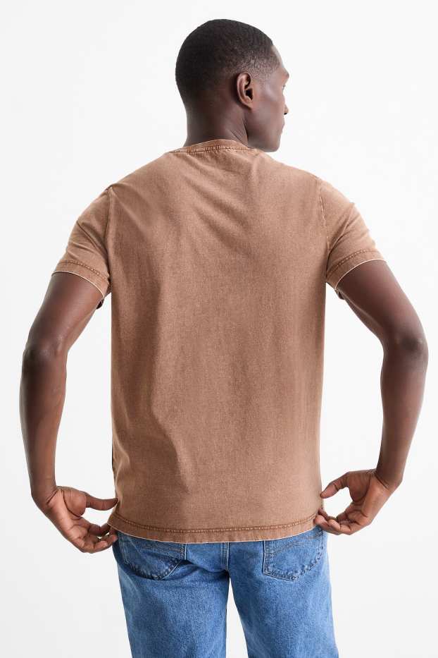 Men - T-shirt - regular fit - brown