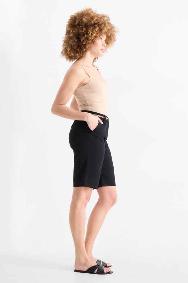Damen - Bermudas mit Gürtel - Mid Waist - schwarz