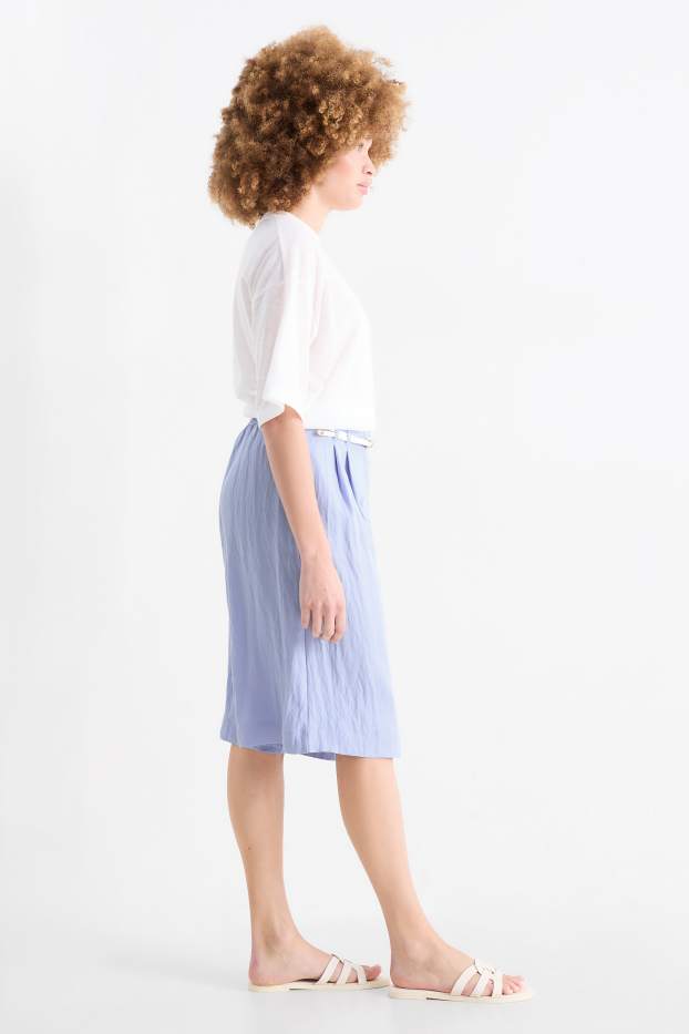 Damen - Bermudas mit Gürtel - High Waist - hellblau