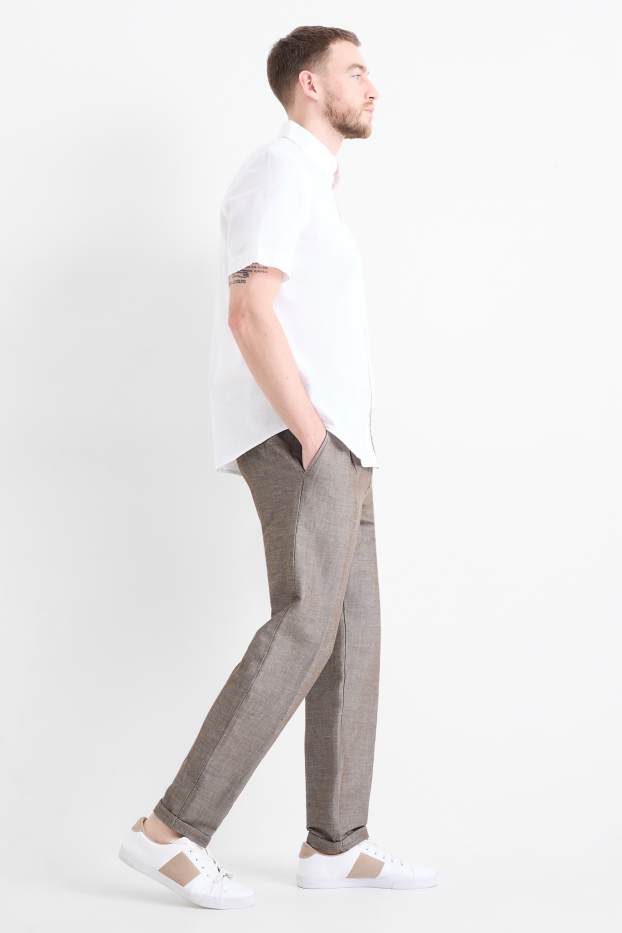 Hommes - Chino - tapered fit - marron clair