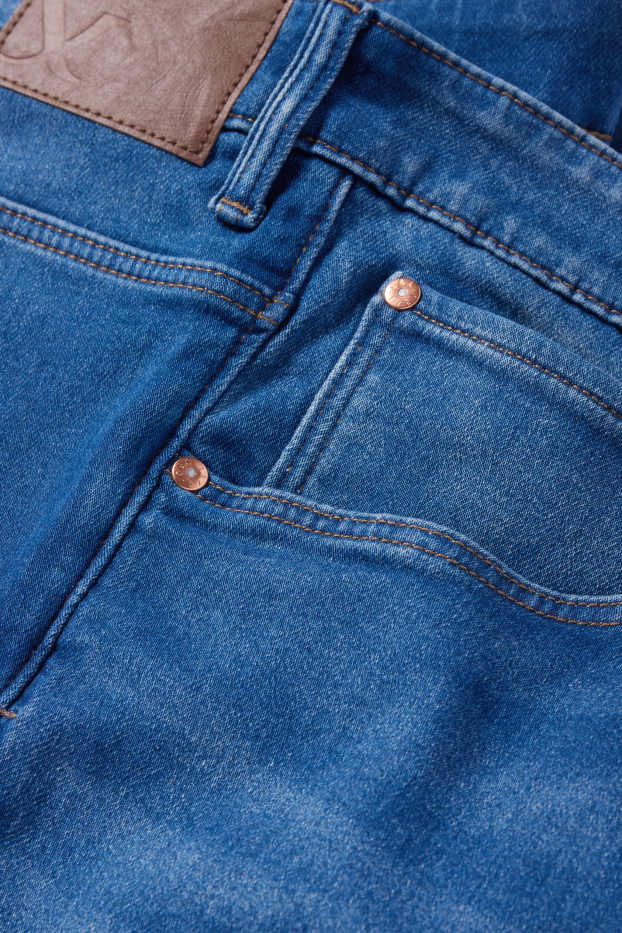 Men - Denim shorts - Flex jog denim - blue denim