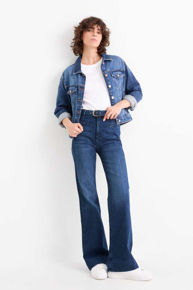 Damen - Flared Jeans mit Gürtel - High Waist - LYCRA® - dunkeljeansblau