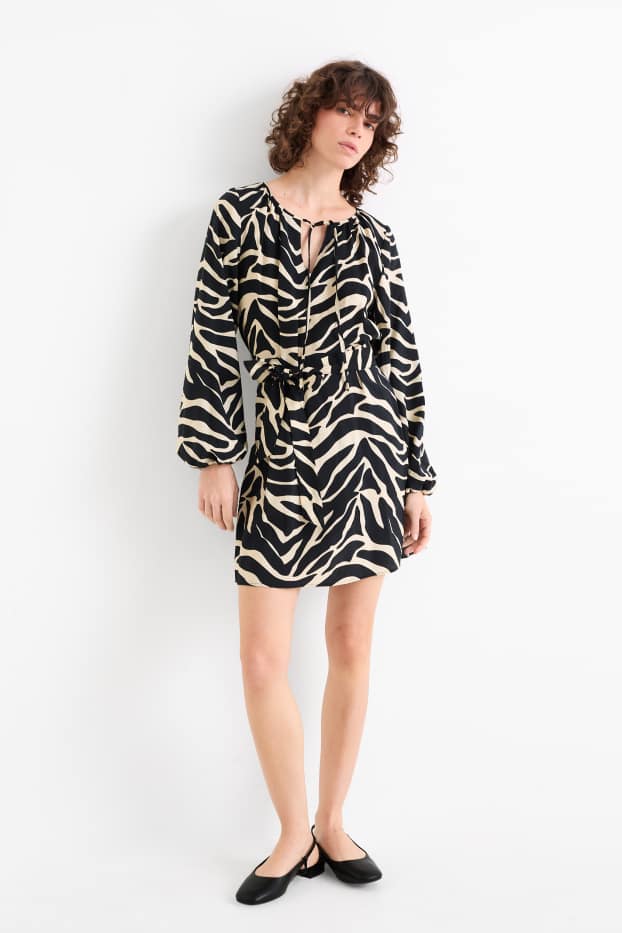 Femmes - Robe évasée - à motif - noir