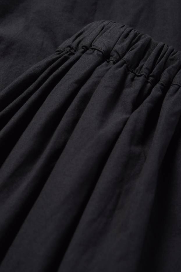 Femei - Fustă balon - negru