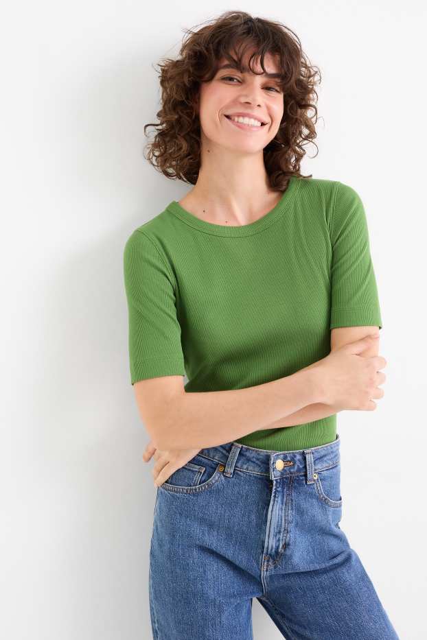 Kobiety - T-shirt basic - slim fit - w prążki - zielony