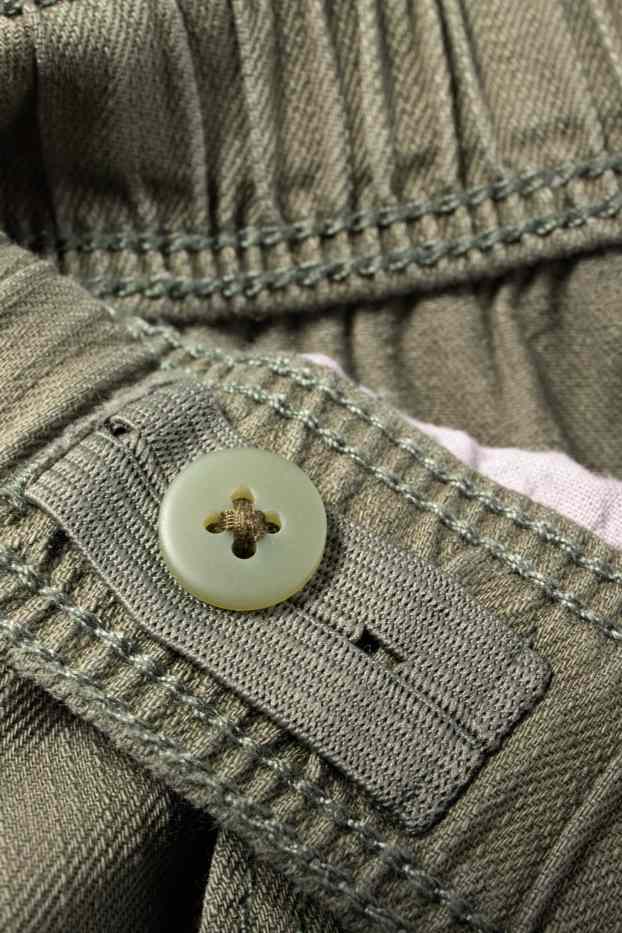 Kinderen: jongens - Cargoshorts - donkergroen