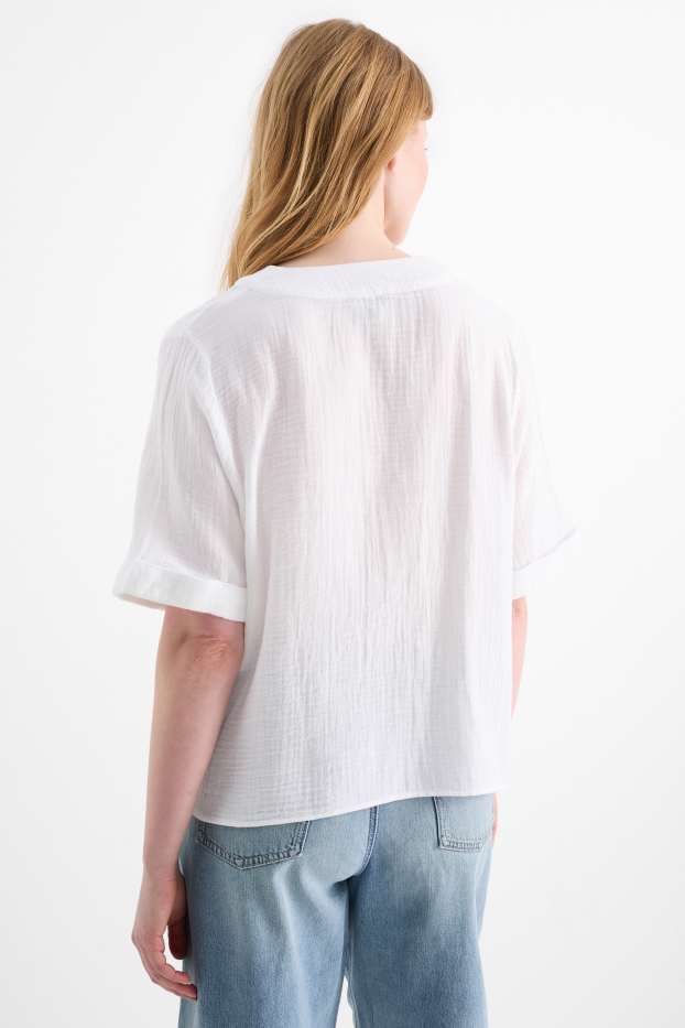 Women - V-neck muslin blouse - white