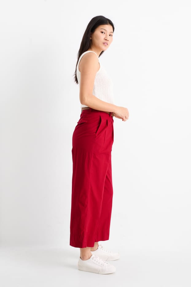 Dámské - Plátěné kalhoty s páskem - high waist - wide leg - tmavočervená
