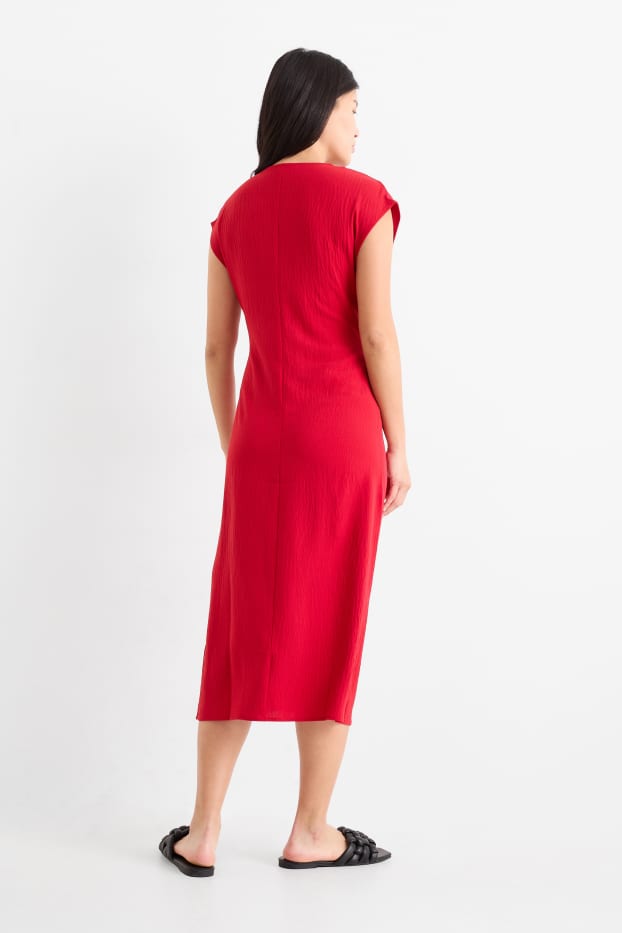 Femmes - Robe ajustable à col V - rouge foncé