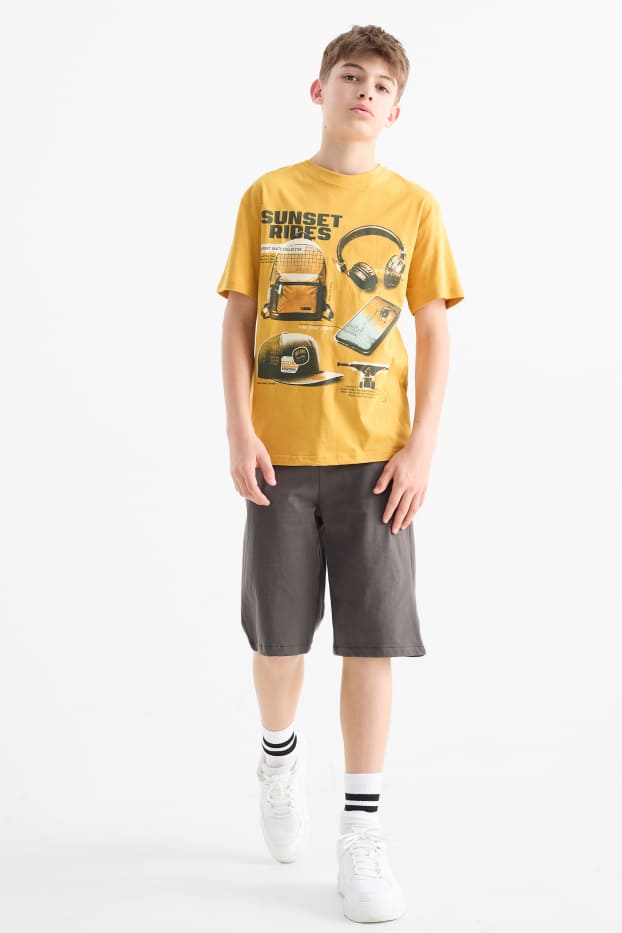 Kinder Buben - Skater - Set - Kurzarmshirt und Shorts - 2 teilig - braun / gelb