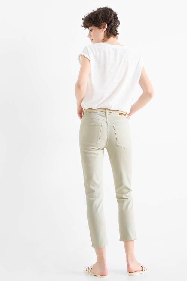 Women - Cropped slim fit jeans with belt - mid-rise waist - mint green