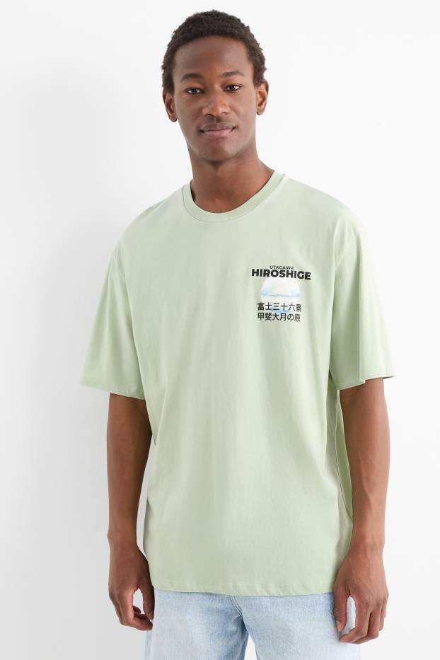 Men - T-shirt - oversized - Hokusai - light green