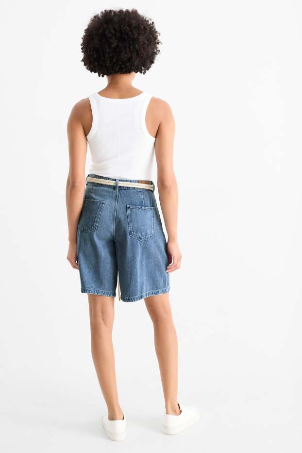 Femei - Bermude de blugi cu curea - talie medie - denim-albastru deschis