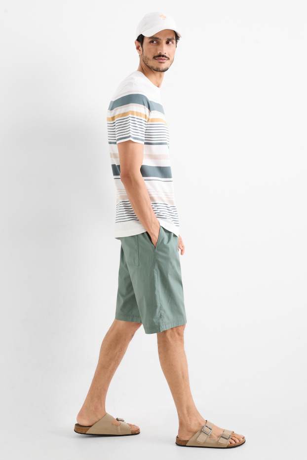 Bărbați - Pantaloni scurți - verde