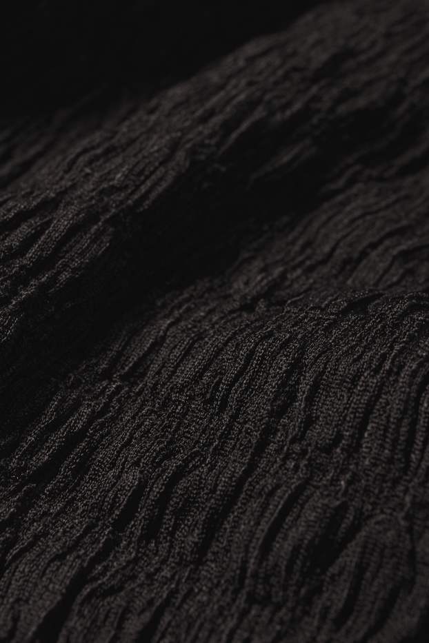 Women - Cropped T-shirt - textured - black