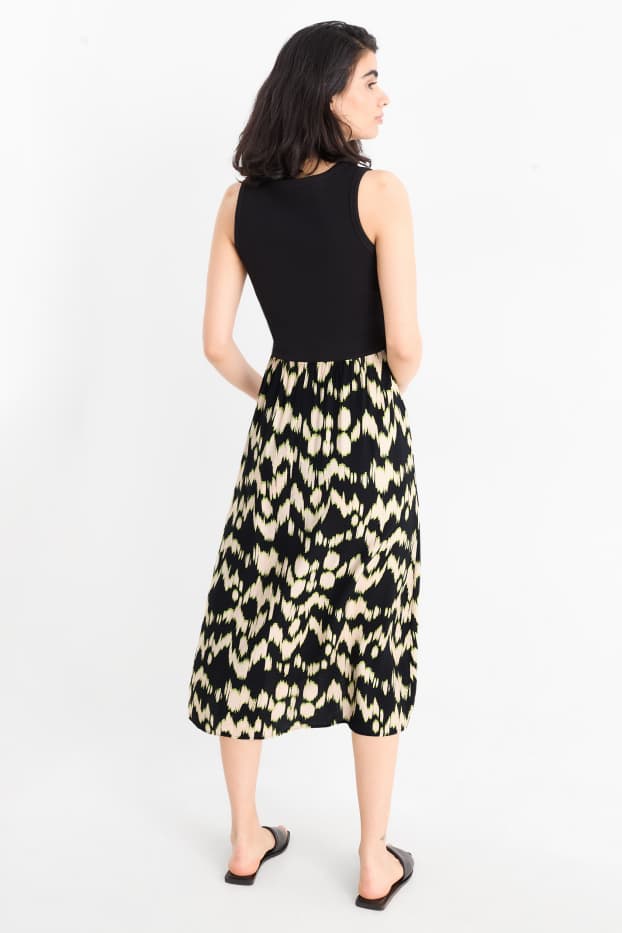 Women - Fit & flare dress - patterned - black