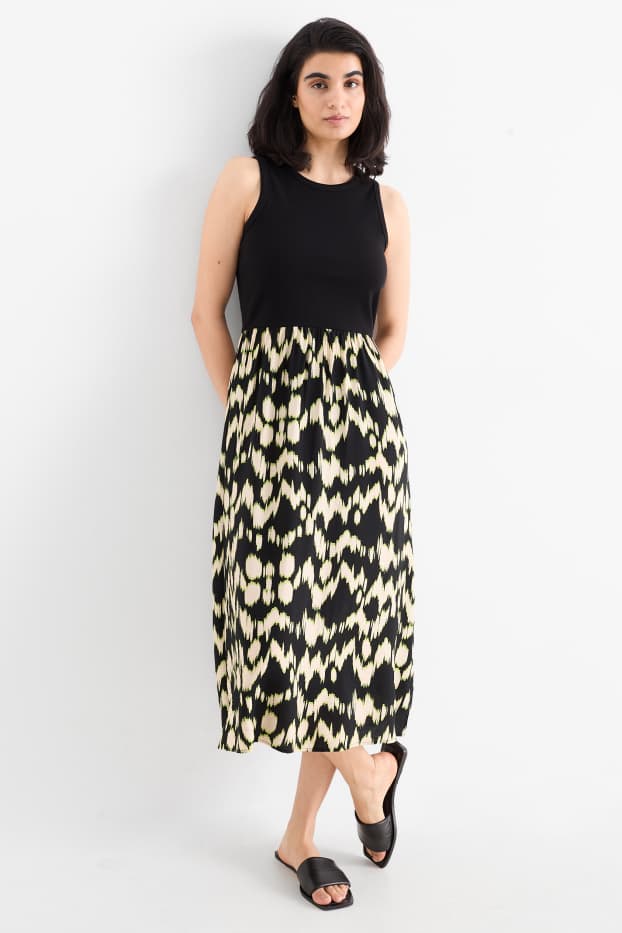 Women - Fit & flare dress - patterned - black