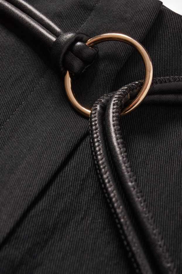 Femei - Pantaloni de stofă cu curea - talie înaltă - wide leg - negru