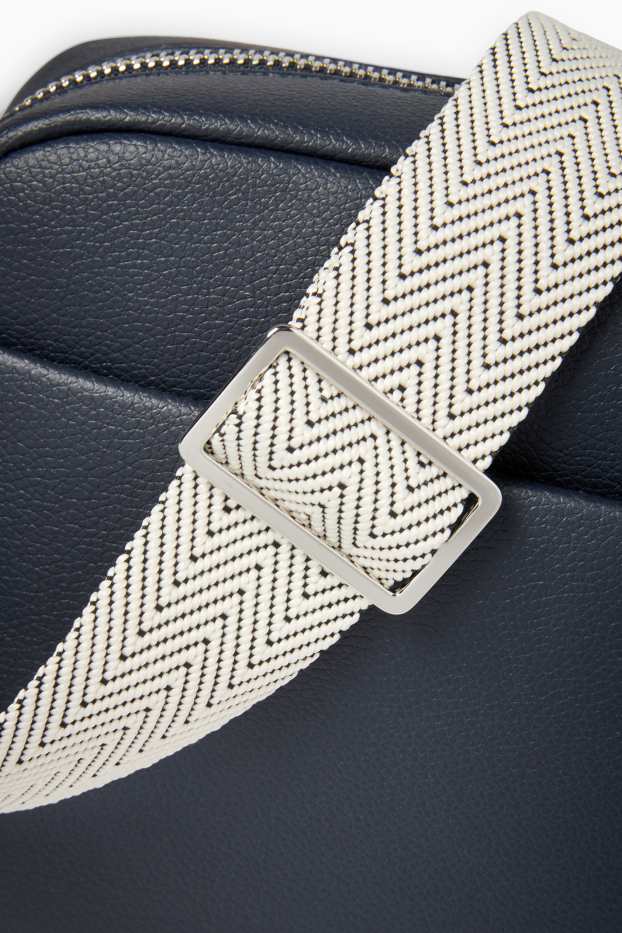 Kobiety - Torebka crossbody z odpinanym paskiem - imitacja skóry - ciemnoniebieski