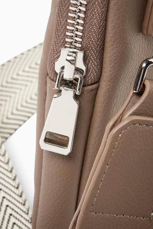 Femmes - Pochette pour portable dotée d’une bandoulière amovible - matière synthétique - taupe